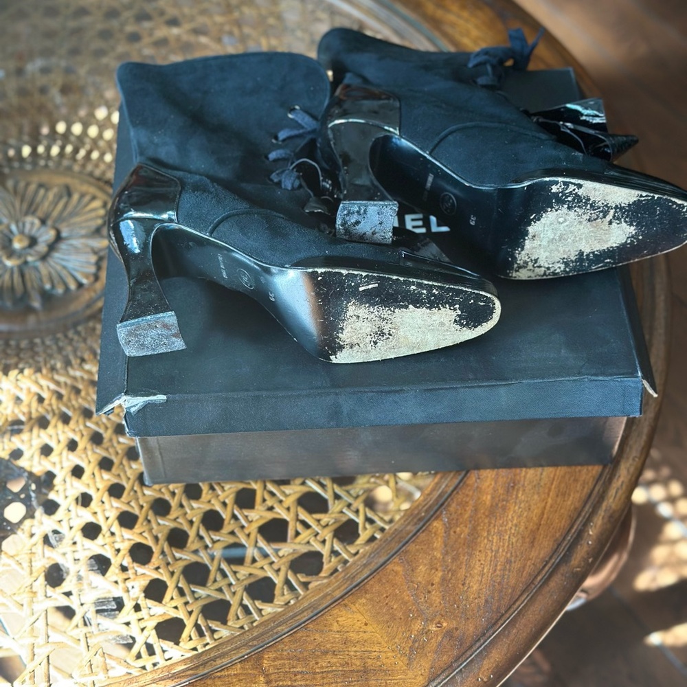 Chanel Vintage Boots size 39/8.5 - Picture 11 of 14
